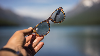 Save 50% On These Reflective, Polarized Floating Shades From WavesGear ($20)<em></em>